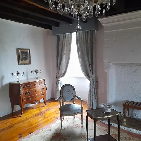 Lo Vielh Ostal Bed & Breakfast *